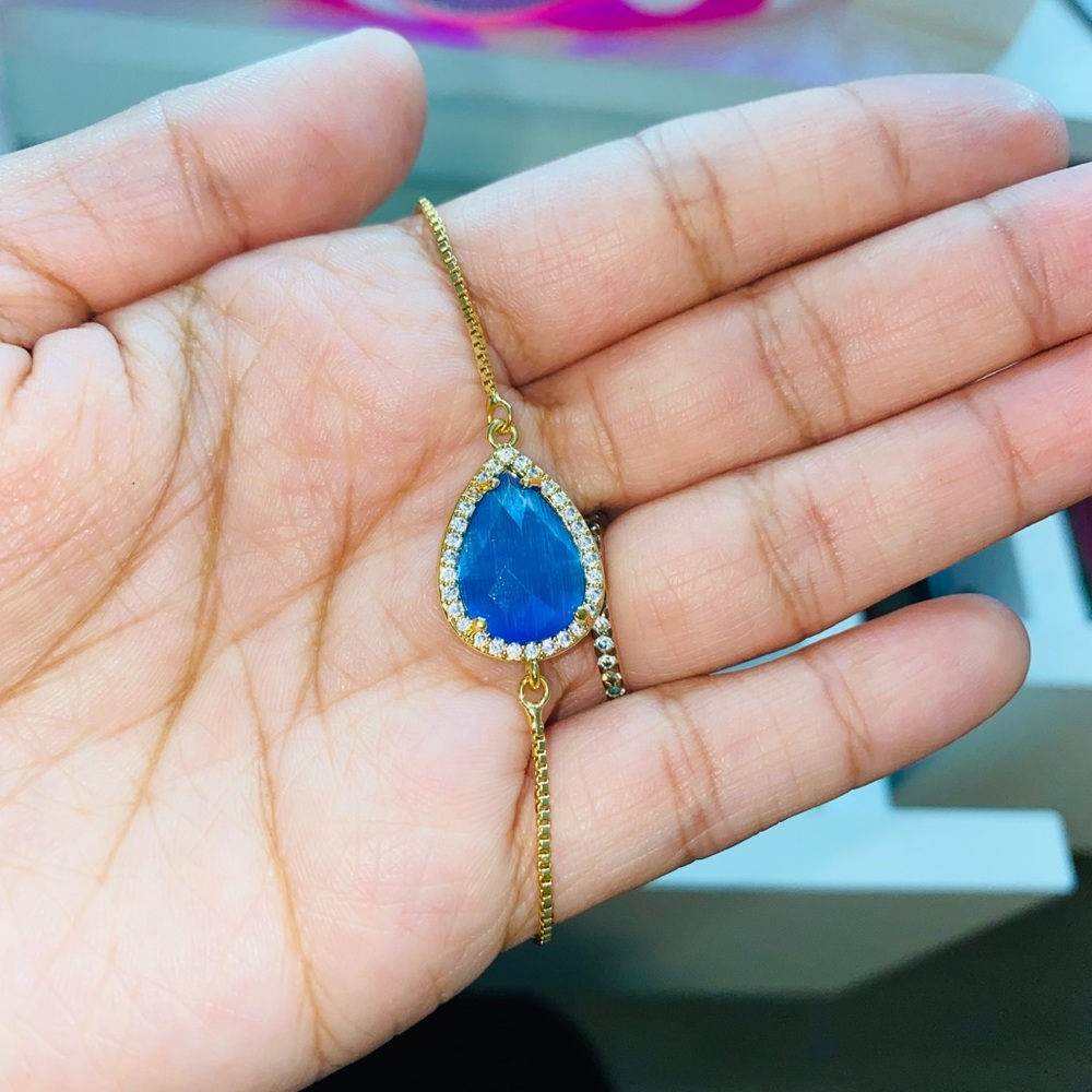 Bracelet